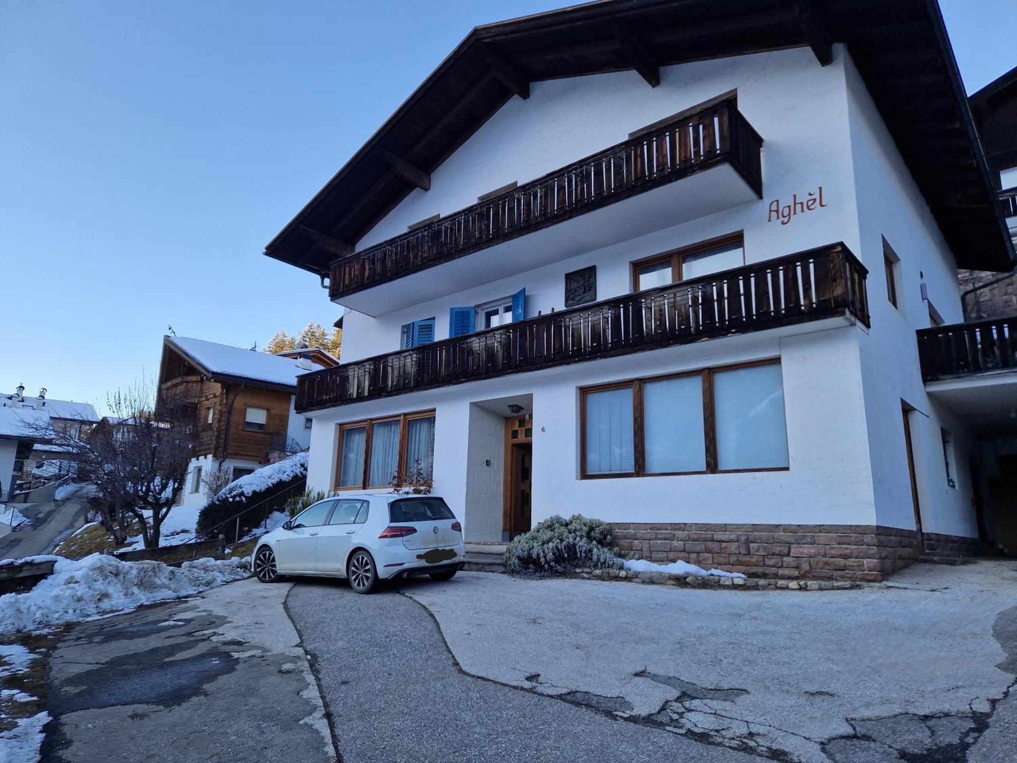 Apartment Aghel Urtijëi Dış mekan fotoğraf